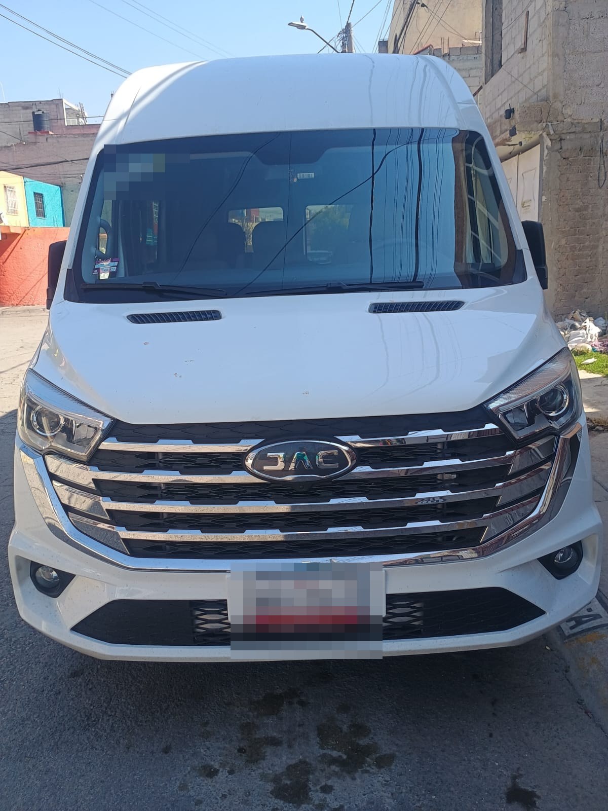 JAC Sunray Pasajeros en color Blanco