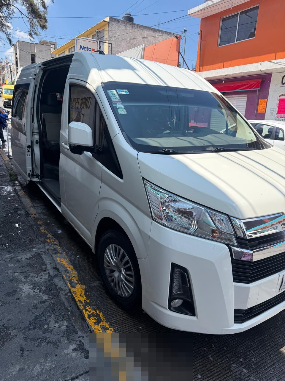 Toyota Hiace en color Blanco